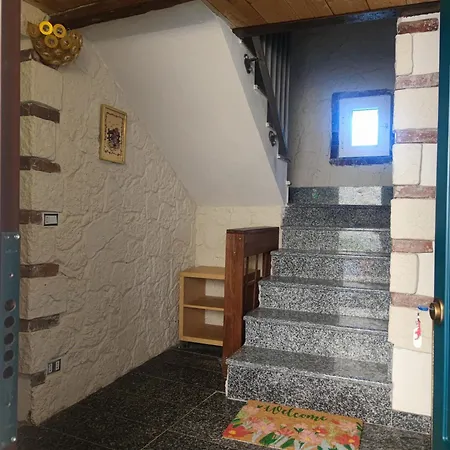 בית נופש La Rosa Del Borgo צ'לה ליגורה